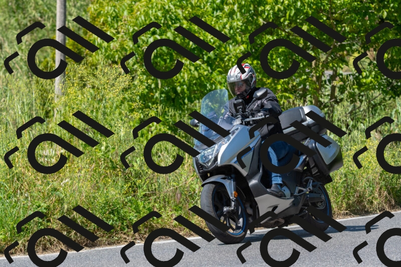 20250517105915-R01_3981_r1