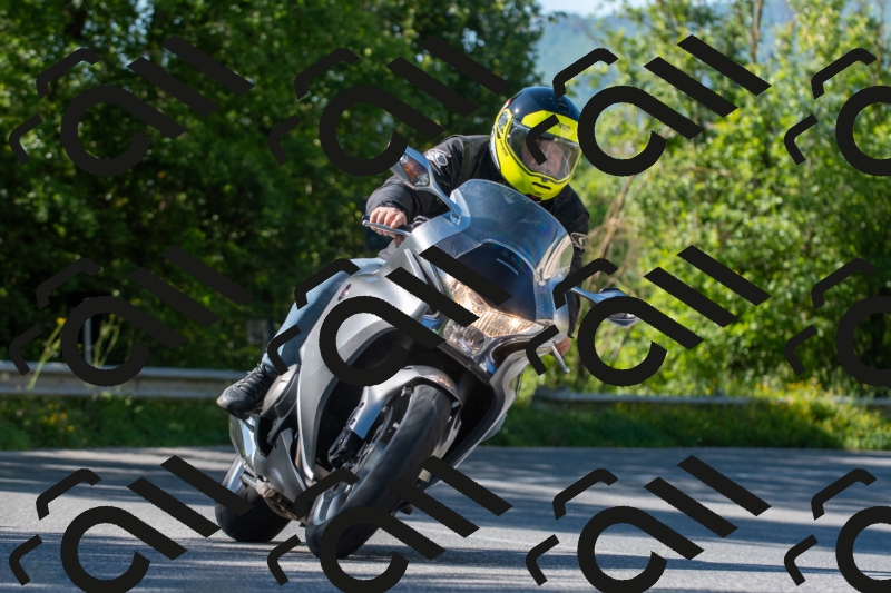 20250517094124-R027911__r2