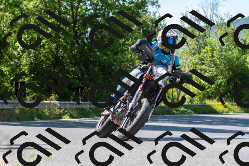 20250517102758-R028082__r2