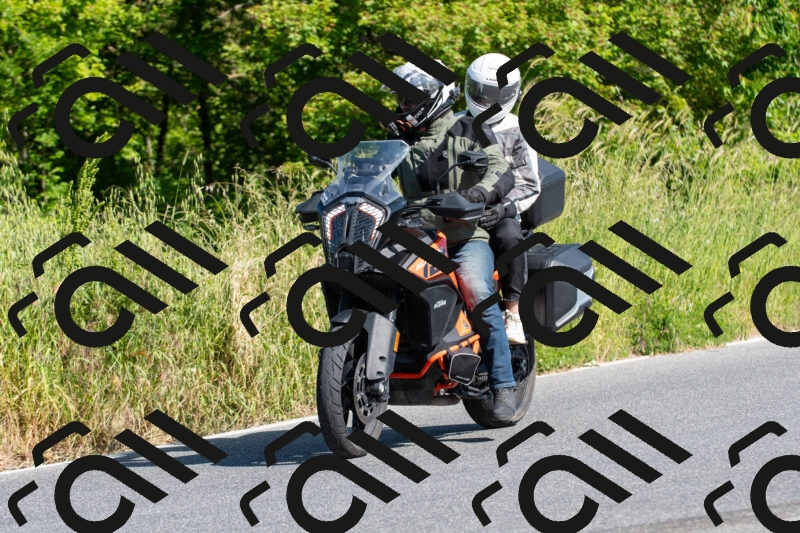 20250518093710-R028743_r2