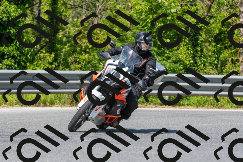 20250518103157-R029339_r2