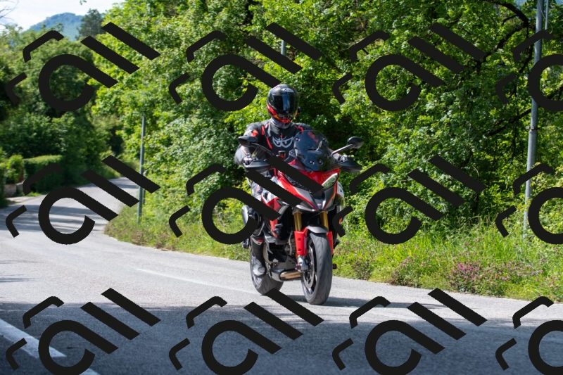 20250518103336-R029364_r2
