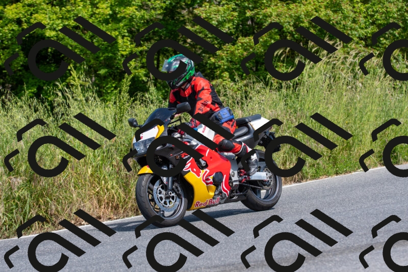 20250518103345-R029365_r2