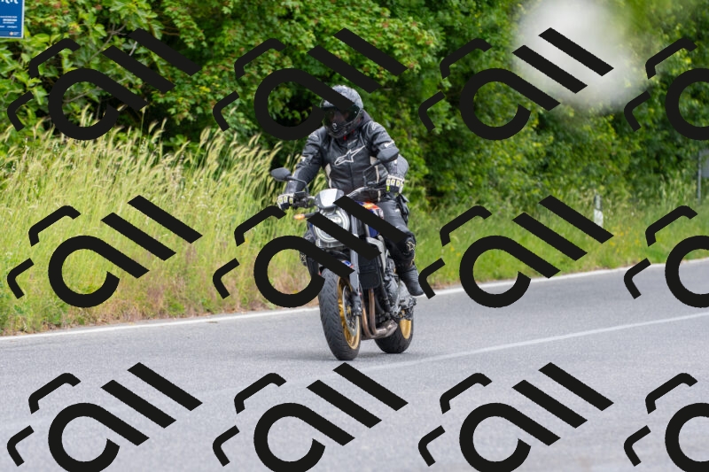 20250518123653-R020921_r2