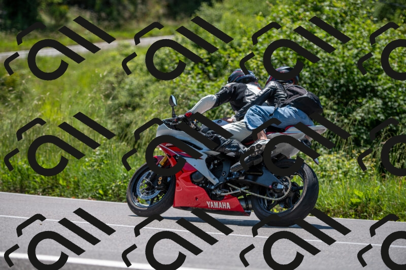 202505241200-M22_5296_m2_