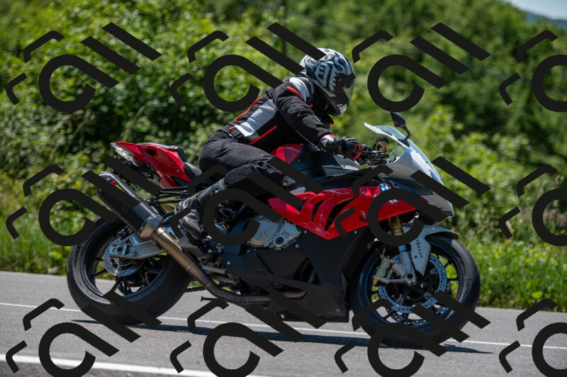 202505241201-M22_5300_m2_