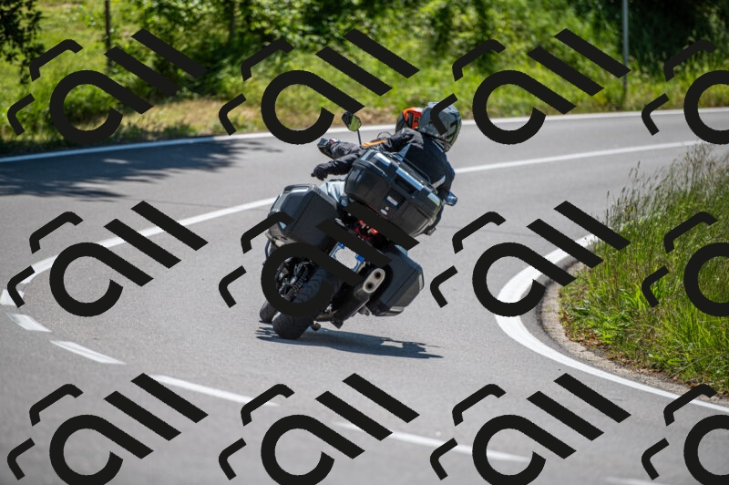 202505241203-M22_5308_m2_