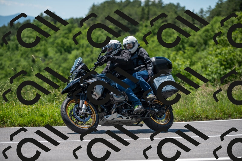 202505241205-M22_5319_m2_