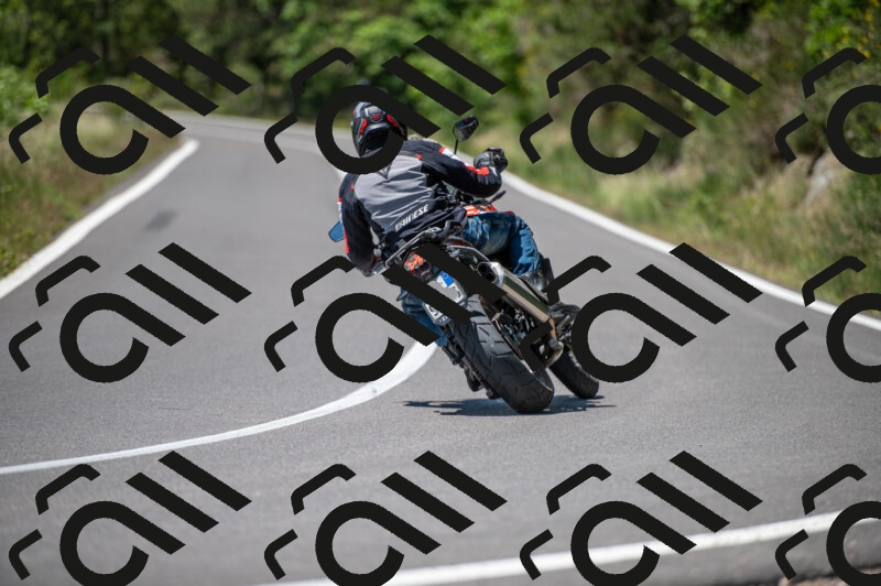 202505241209-M22_5337_m2_