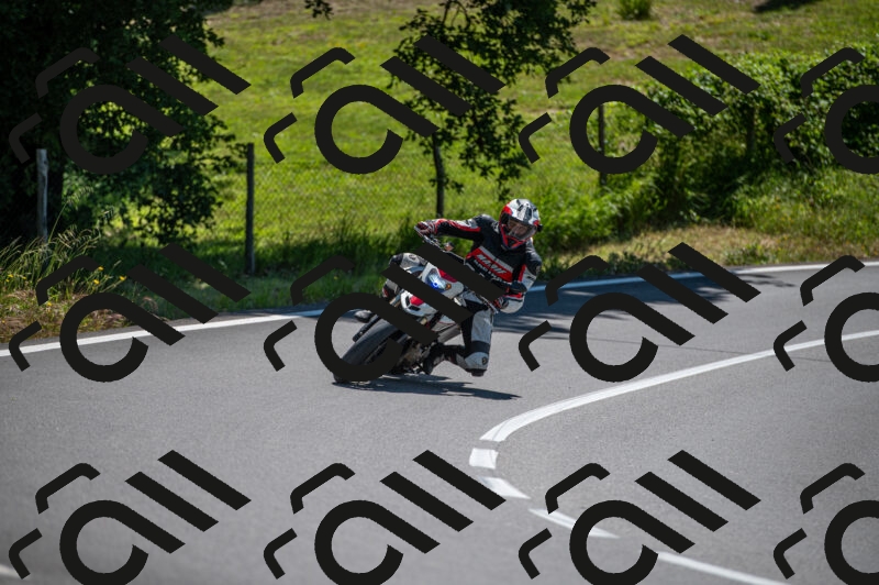 202505241209-M22_5338_m2_