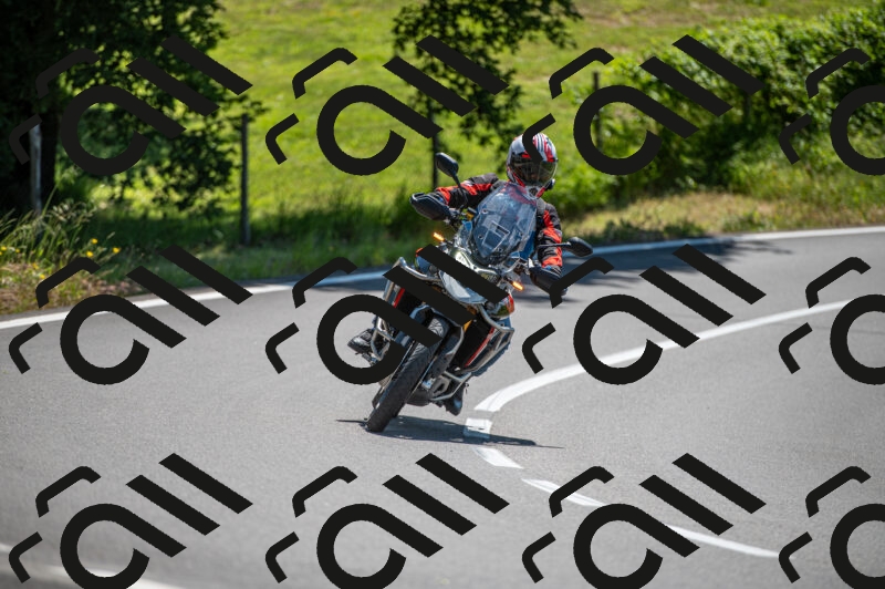 202505241209-M22_5343_m2_