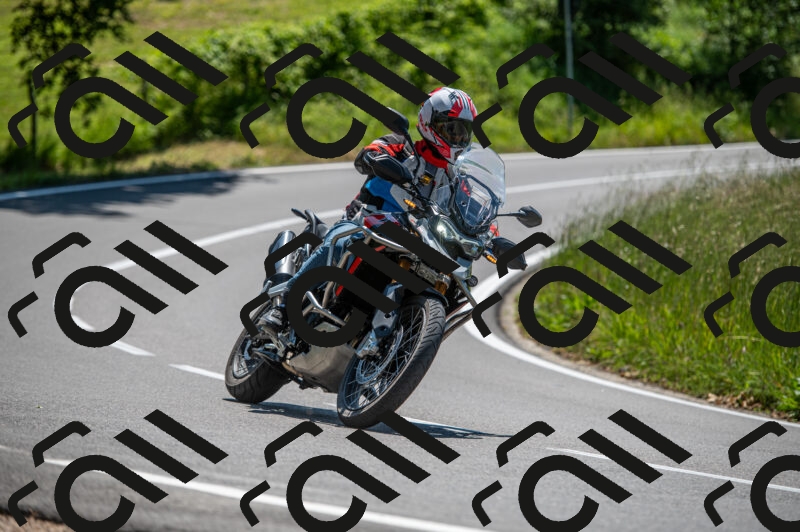 202505241209-M22_5344_m2_