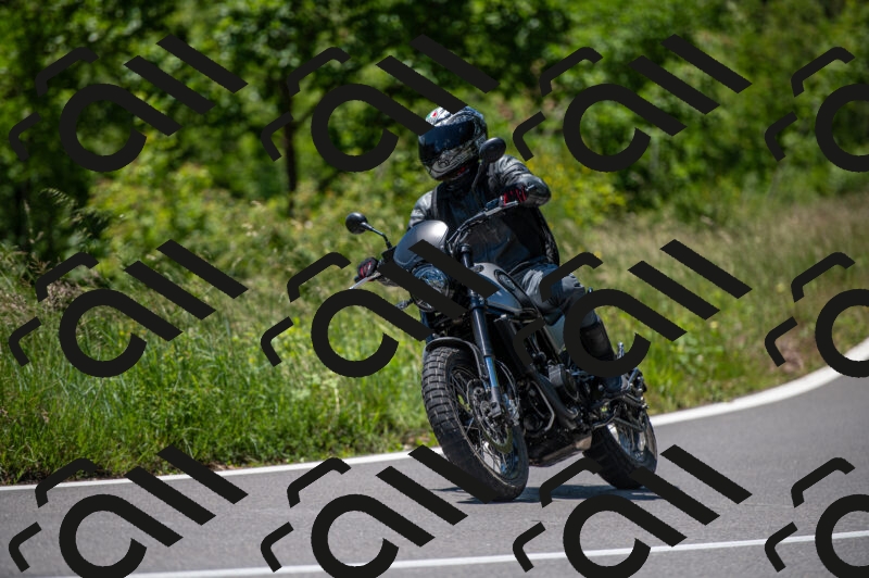 202505241209-M22_5348_m2_