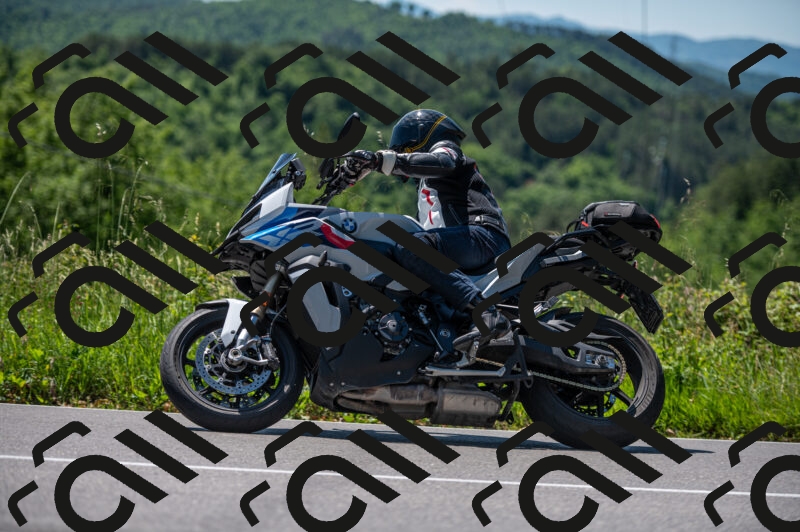 202505241209-M22_5350_m2_