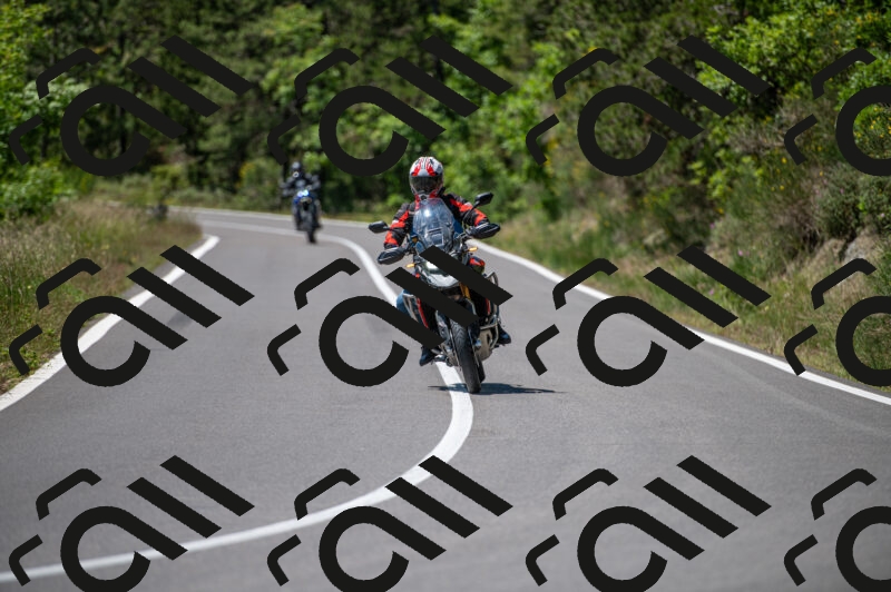 202505241210-M22_5353_m2_