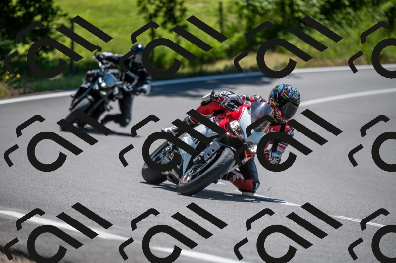 202505241210-M22_5357_m2_