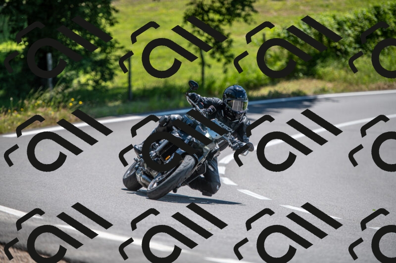 202505241210-M22_5359_m2_