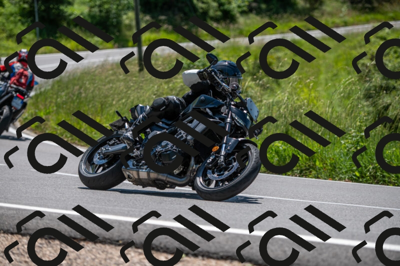 202505241210-M22_5361_m2_