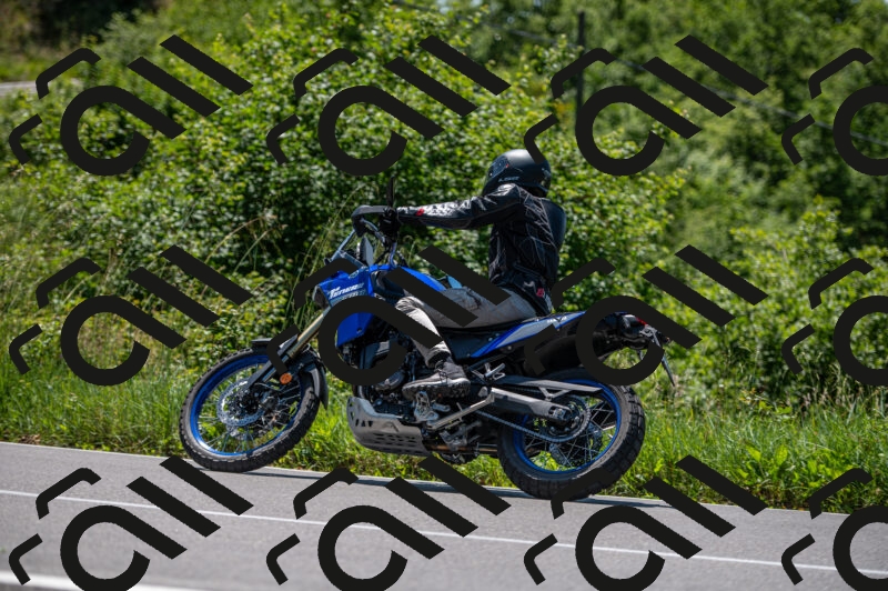 202505241210-M22_5367_m2_