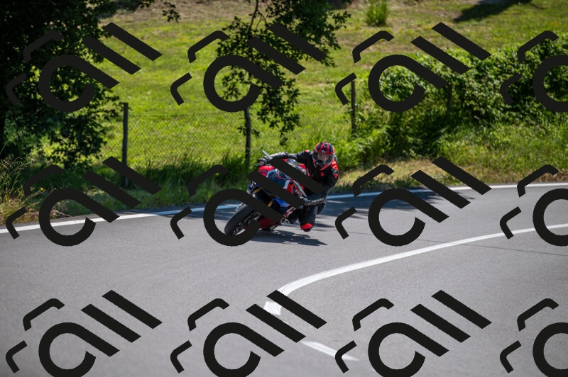 202505241211-M22_5369_m2_