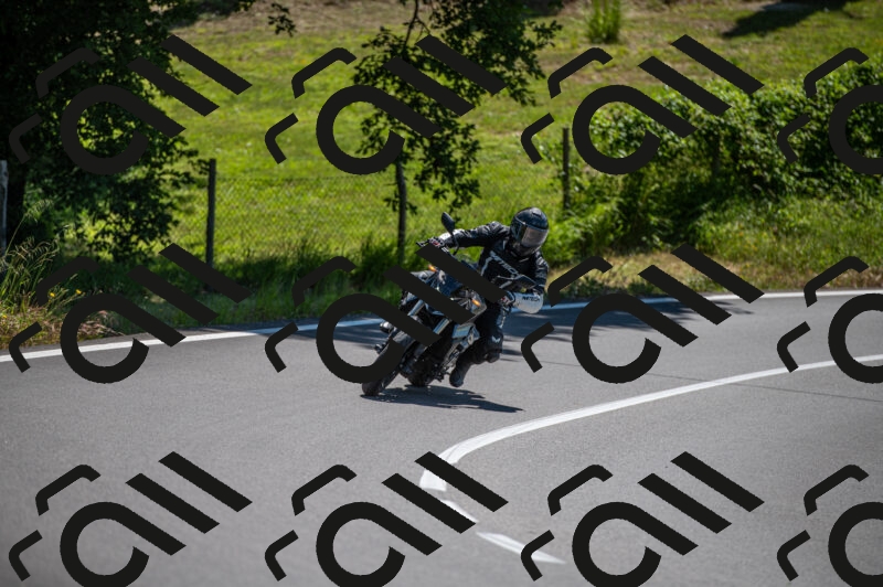 202505241211-M22_5374_m2_