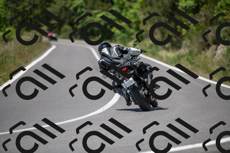 202505241211-M22_5377_m2_