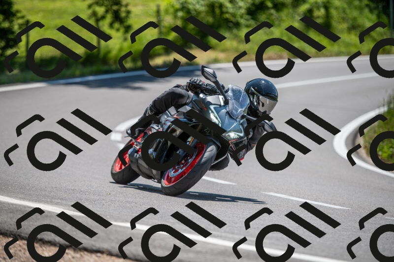 202505241211-M22_5380_m2_