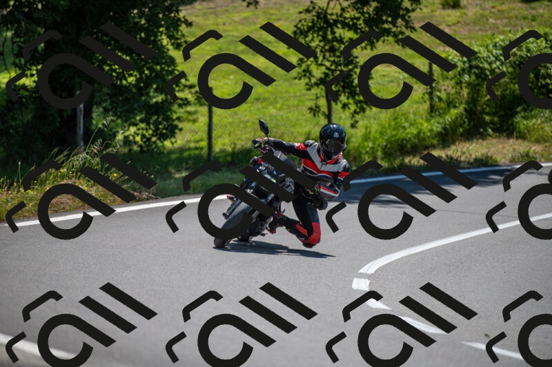 202505241212-M22_5394_m2_