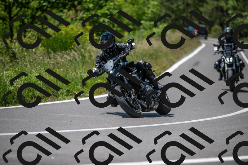 202505241212-M22_5409_m2_