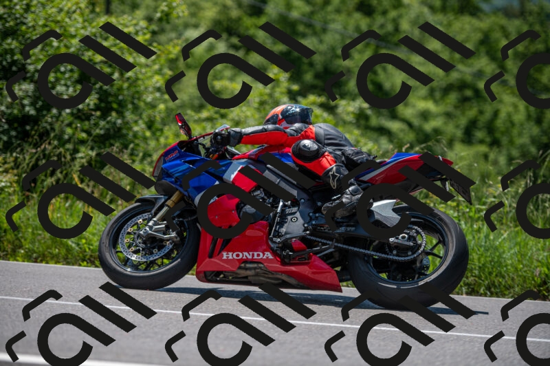 202505241212-M22_5414_m2_