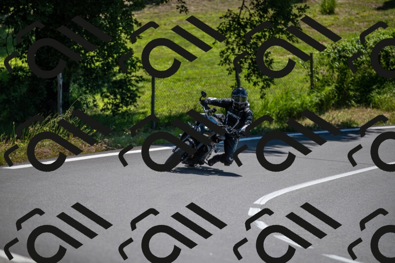 202505241214-M22_5433_m2_