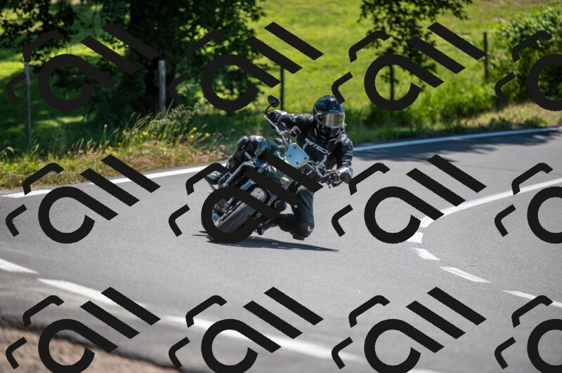 202505241214-M22_5434_m2_