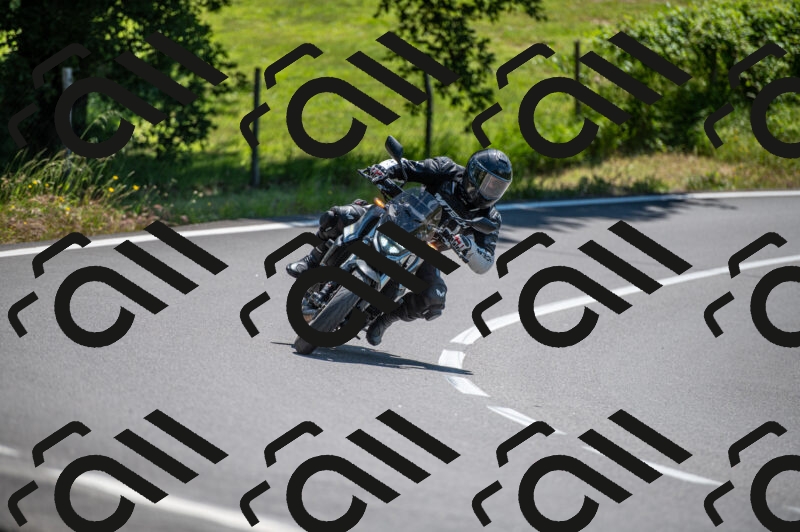 202505241214-M22_5438_m2_