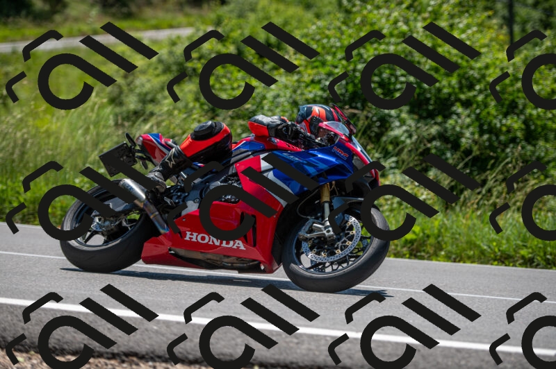 202505241214-M22_5445_m2_