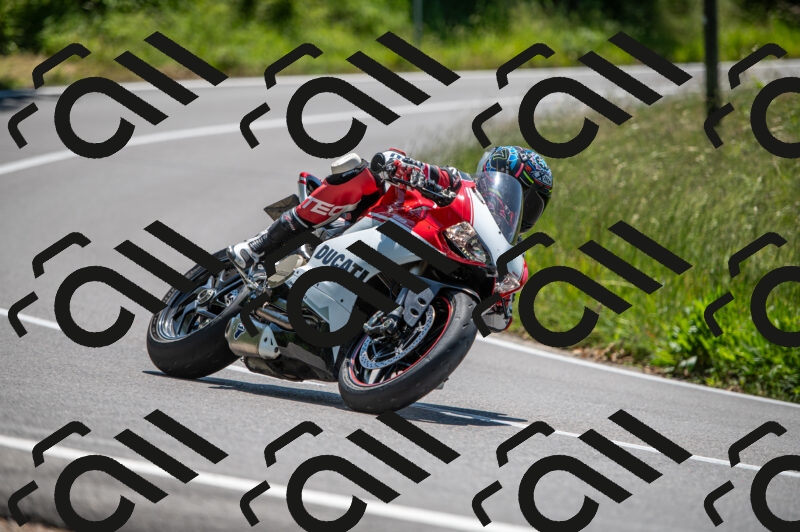 202505241215-M22_5451_m2_