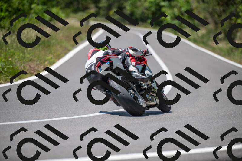 202505241215-M22_5453_m2_