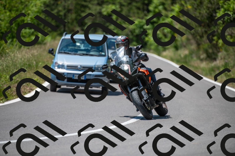 202505241215-M22_5459_m2_