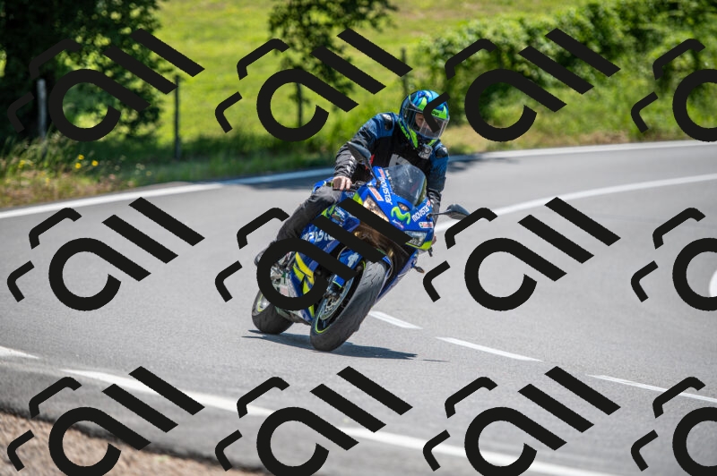 202505241217-M22_5479_m2_