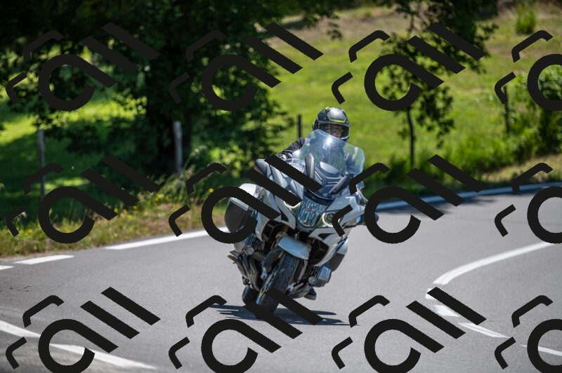 202505241223-M22_5493_m2_