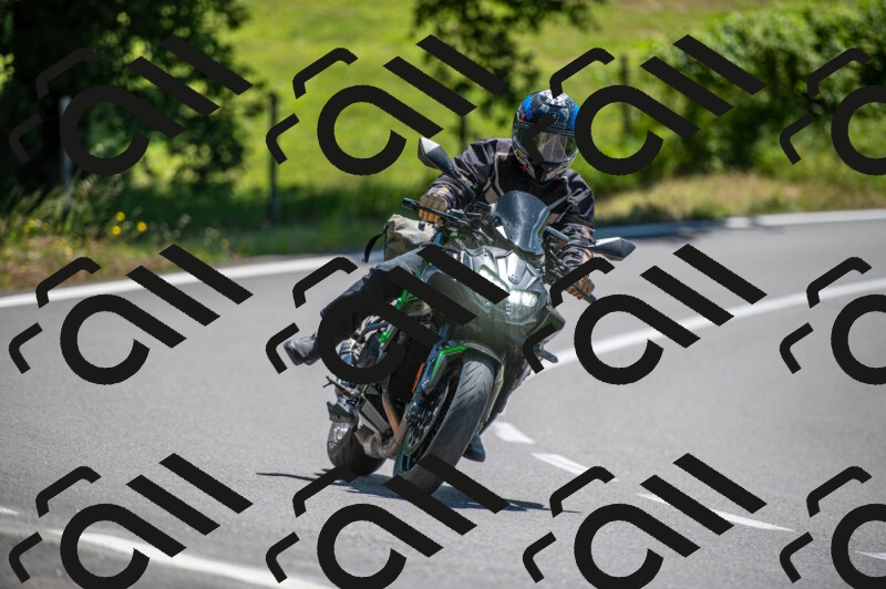 202505241224-M22_5496_m2_