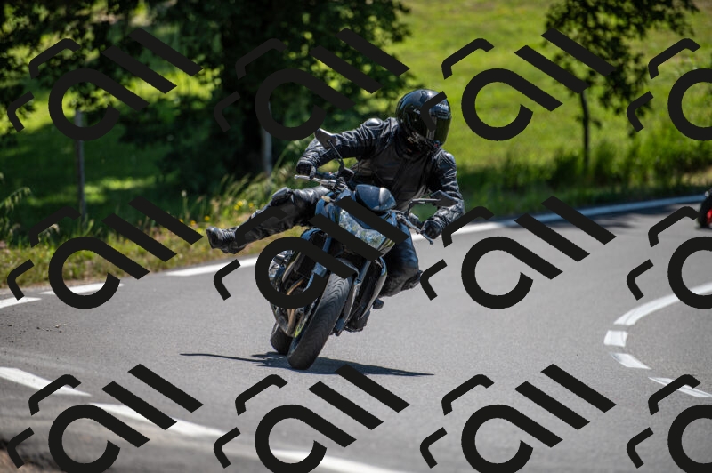 202505241224-M22_5499_m2_