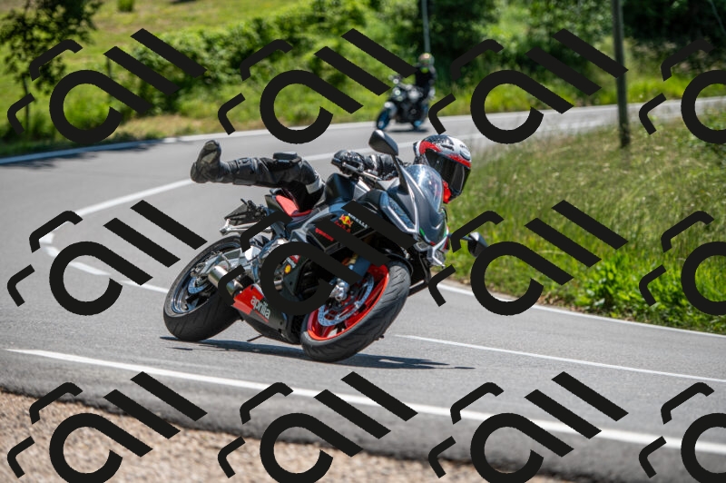 202505241224-M22_5504_m2_