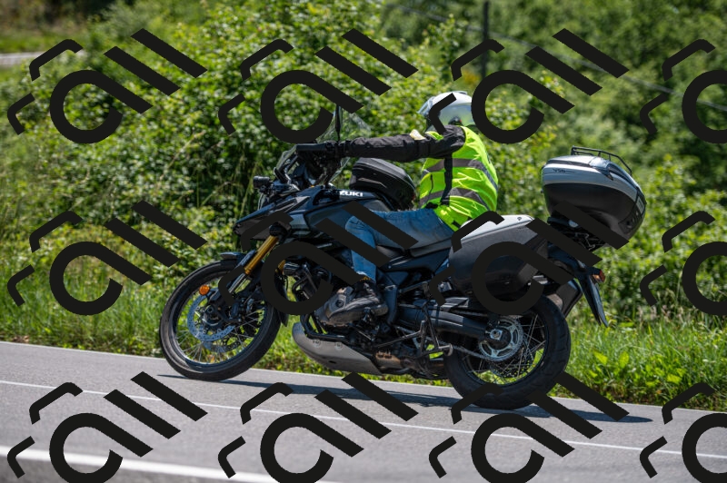 202505241230-M22_5517_m2_