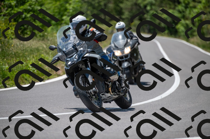 202505241231-M22_5521_m2_