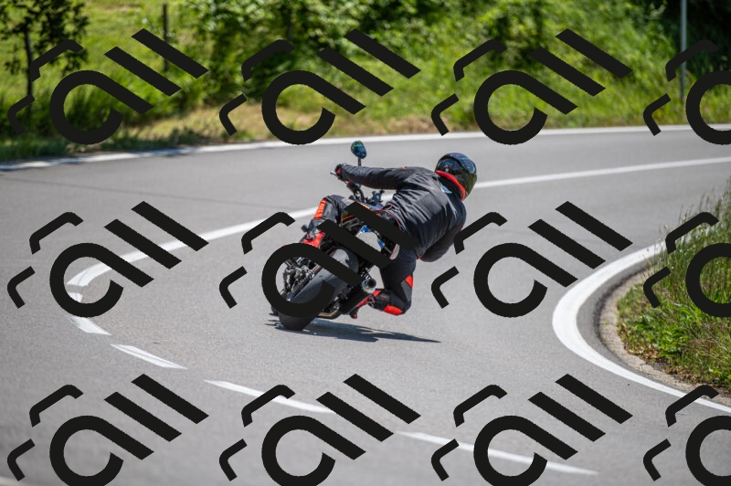 202505241239-M22_5540_m2_