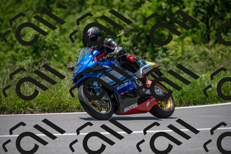 202505241240-M22_5549_m2_