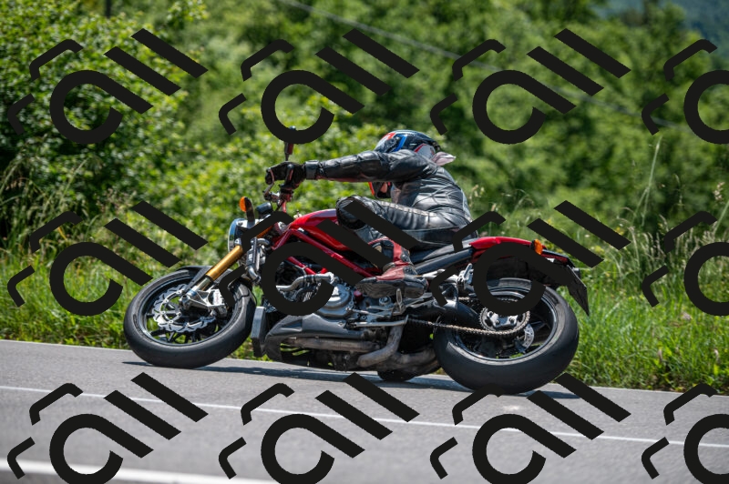 202505241241-M22_5561_m2_