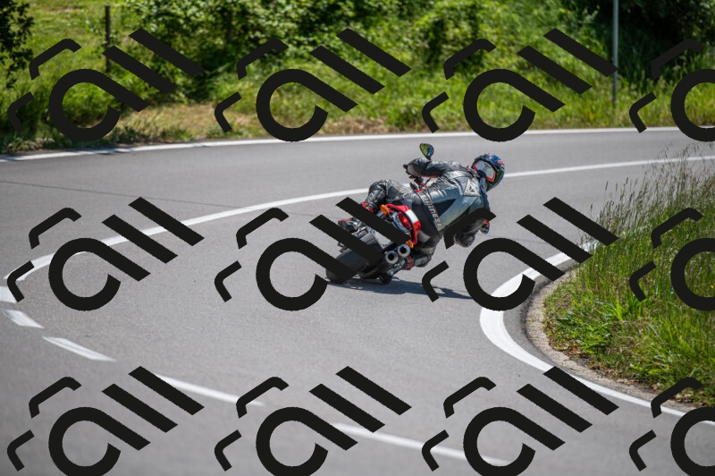 202505241242-M22_5564_m2_