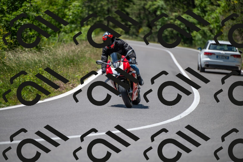 202505241245-M22_5576_m2_