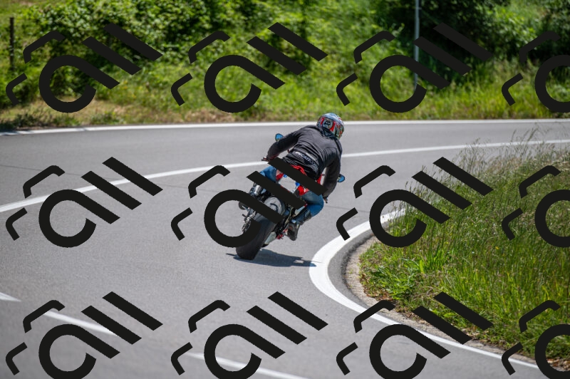 202505241245-M22_5581_m2_